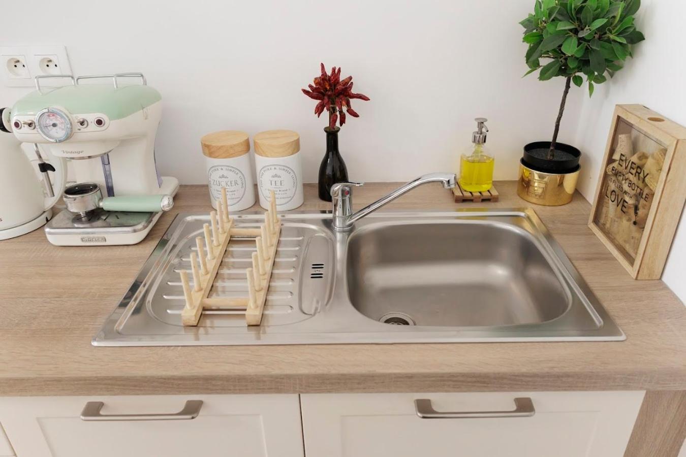 브라티슬라바 Boutique Flat In Old Town 아파트 외부 사진